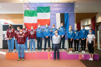 Medallists with coaches